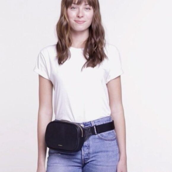 NWT! STATE Bags Black Smooth Leather Bennett Fanny Pack - Picture 2 of 7